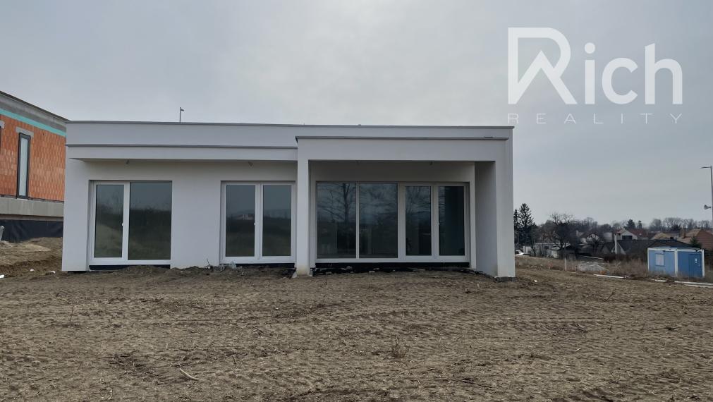 Novostavba 4 izb. RD len 5 km od Trnavy vo Zvončíne