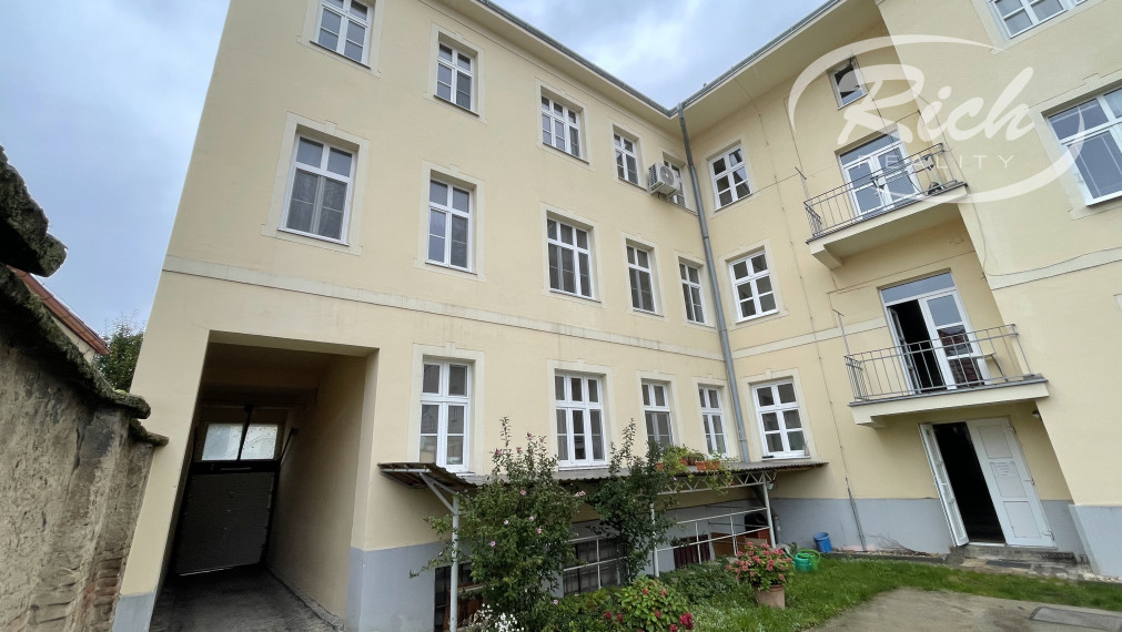 Jedinečný veľkometrážny 4 izbový byt v centre mesta Trnava