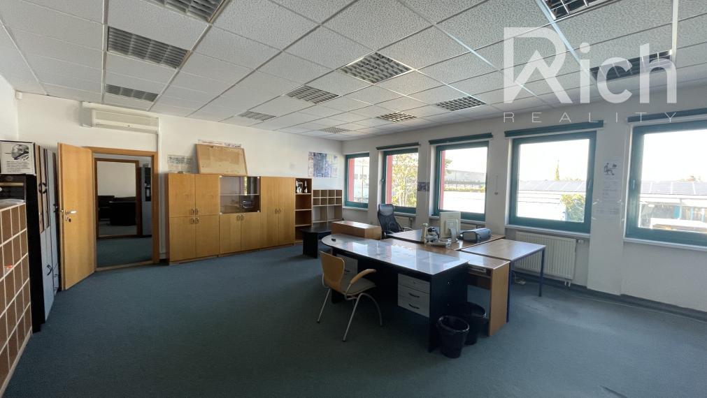 Kancelárske priestory na samostatnom 1.posch. polyfunkčnej budovy.