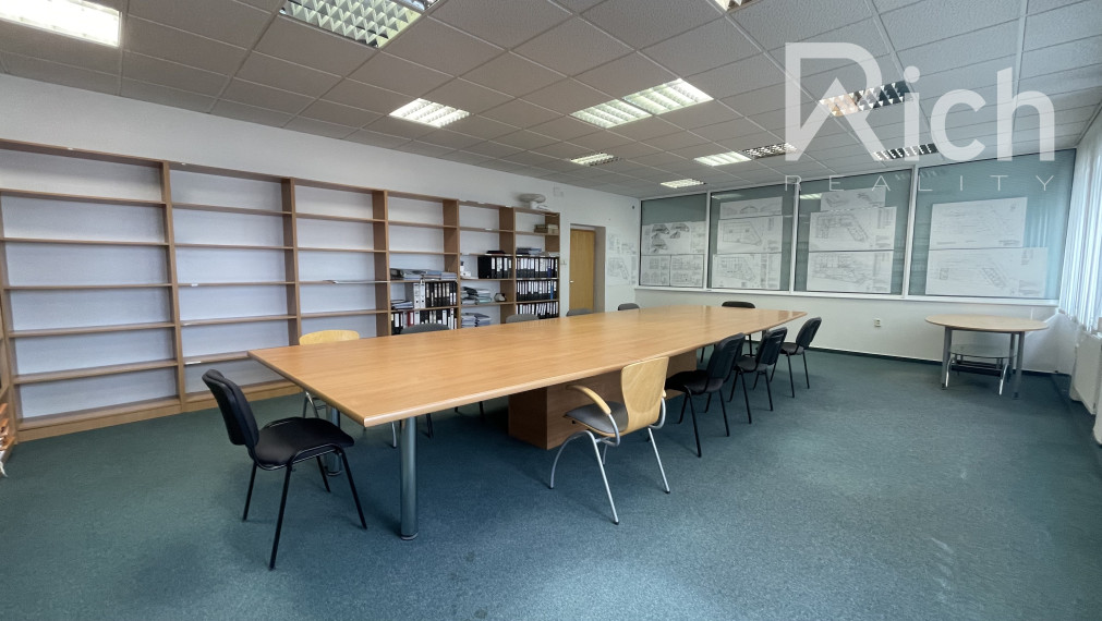 Kancelária o výmere 53 m2 na Skladovej ulici v Trnave.