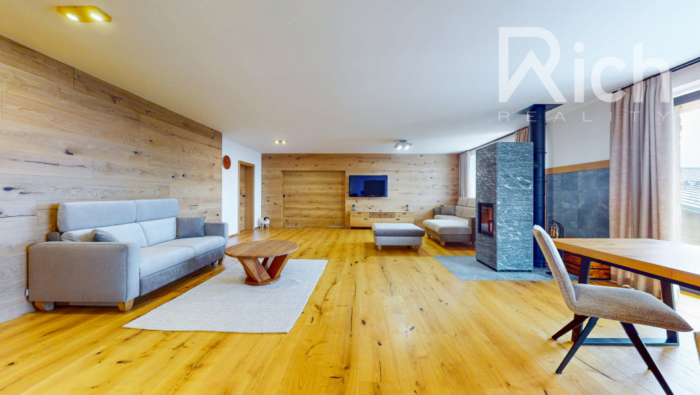 VÝNIMOČNÝ 196 m2 APARTMÁN SNOV V PARKU SNOW DONOVALY