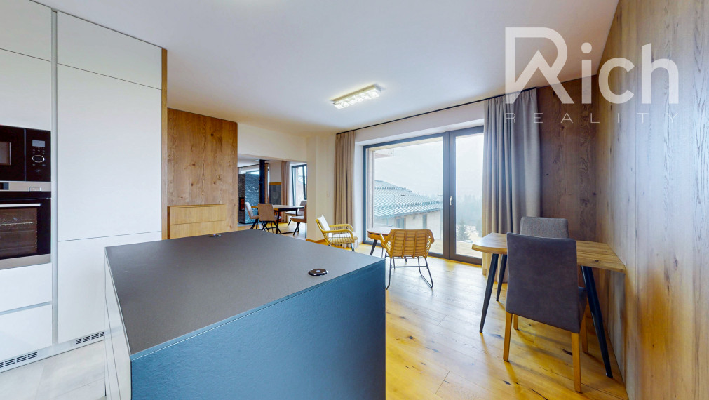 VÝNIMOČNÝ 196 m2 APARTMÁN SNOV V PARKU SNOW DONOVALY