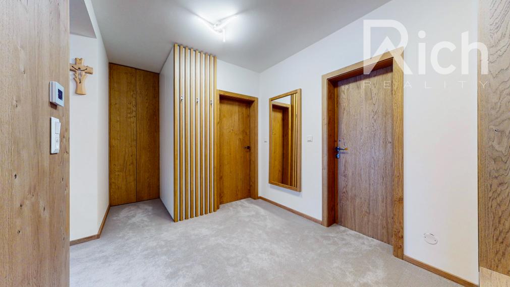 VÝNIMOČNÝ 196 m2 APARTMÁN SNOV V PARKU SNOW DONOVALY