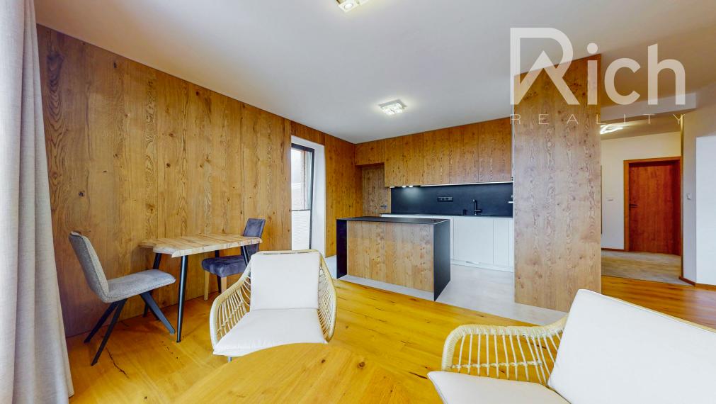 VÝNIMOČNÝ 196 m2 APARTMÁN SNOV V PARKU SNOW DONOVALY