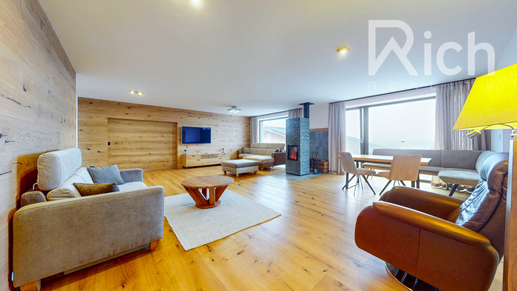 VÝNIMOČNÝ 196 m2 APARTMÁN SNOV V PARKU SNOW DONOVALY