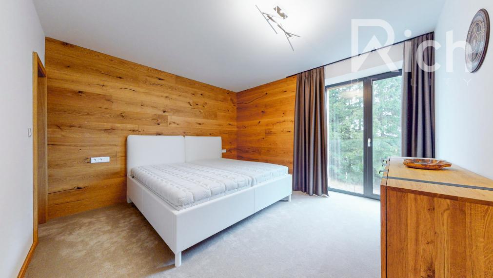 VÝNIMOČNÝ 196 m2 APARTMÁN SNOV V PARKU SNOW DONOVALY