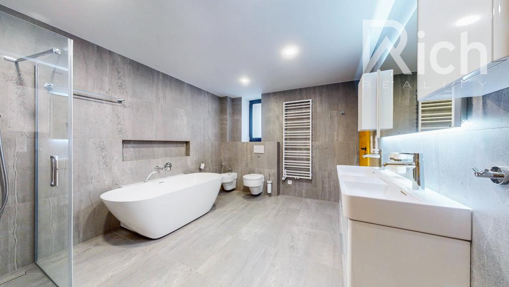 VÝNIMOČNÝ 196 m2 APARTMÁN SNOV V PARKU SNOW DONOVALY