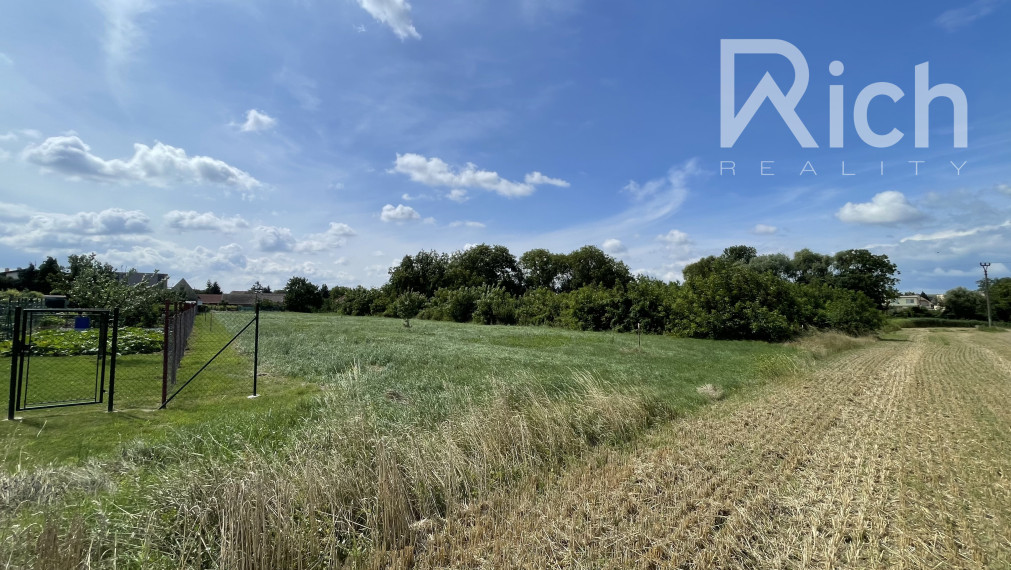 Na predaj, investičný pozemok 8337 m2 na výstavbu rodinných domov vo Zvončíne