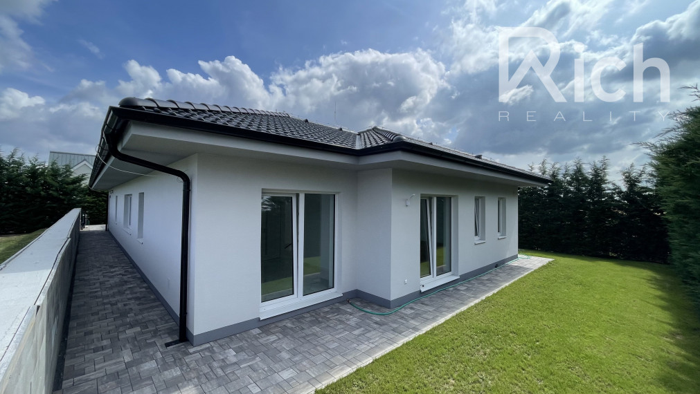 Predaj novostavby 7-izb. rodinného domu - dvojgeneračného vo Zvončíne