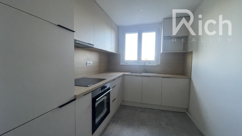 Na predaj krásny 3 izbový byt po kompletnej rekonštrukcii na Družbe