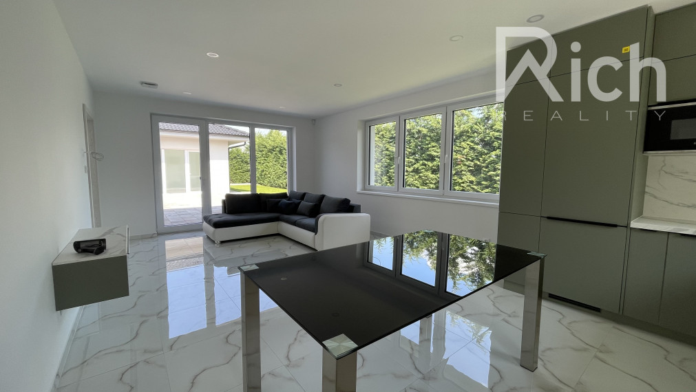 Predaj novostavby 7-izb. rodinného domu - dvojgeneračného vo Zvončíne