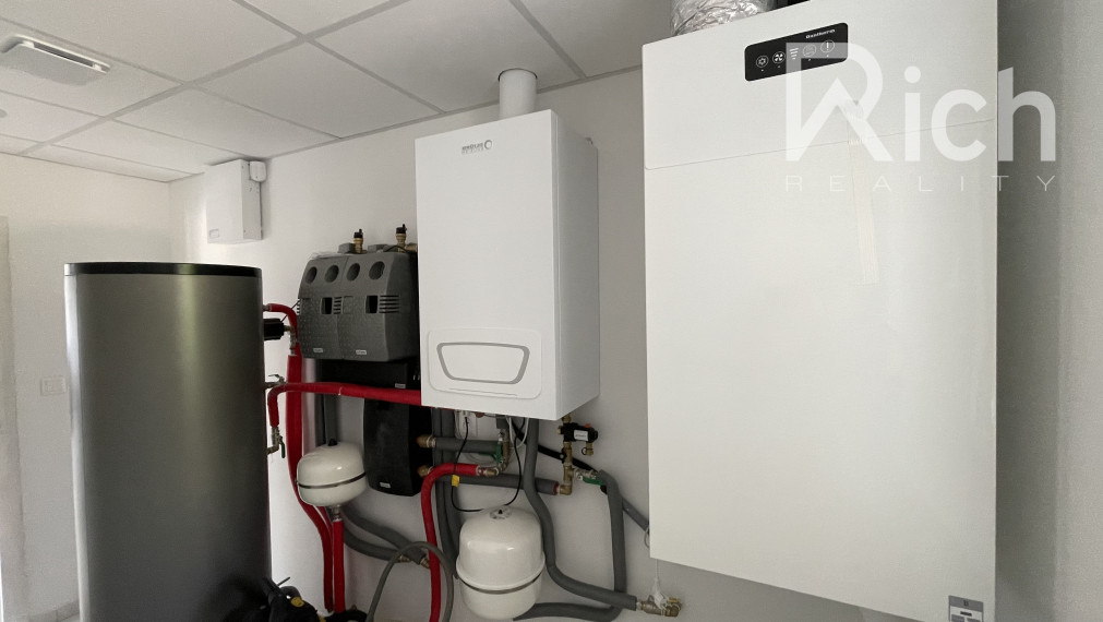 Predaj novostavby 7-izb. rodinného domu - dvojgeneračného vo Zvončíne