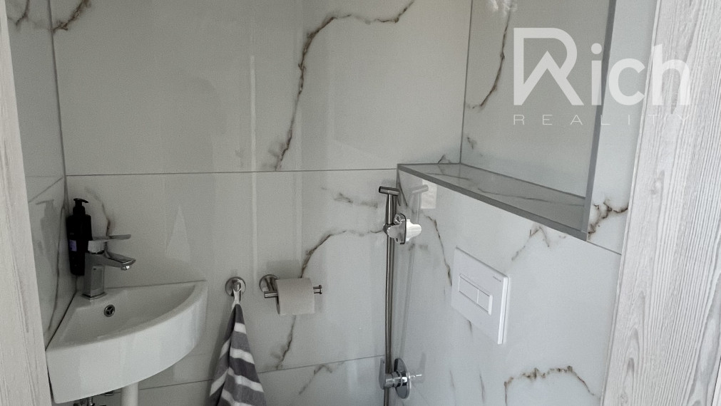 Predaj novostavby 7-izb. rodinného domu - dvojgeneračného vo Zvončíne