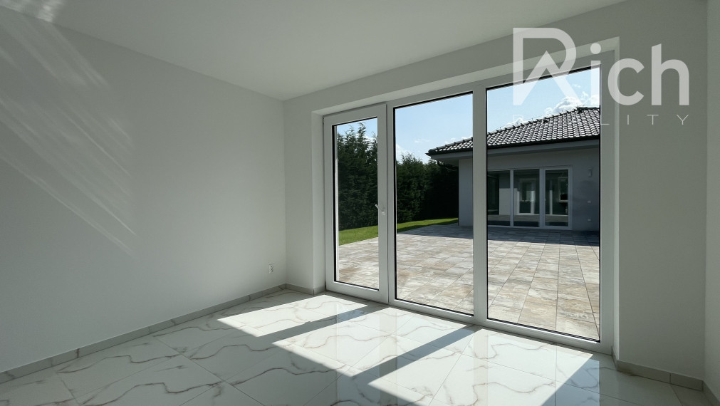 Predaj novostavby 7-izb. rodinného domu - dvojgeneračného vo Zvončíne