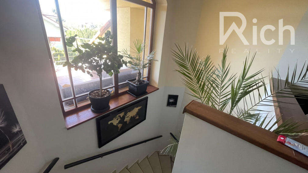 5 izbový rodinný dom s bazénom v Maduniciach