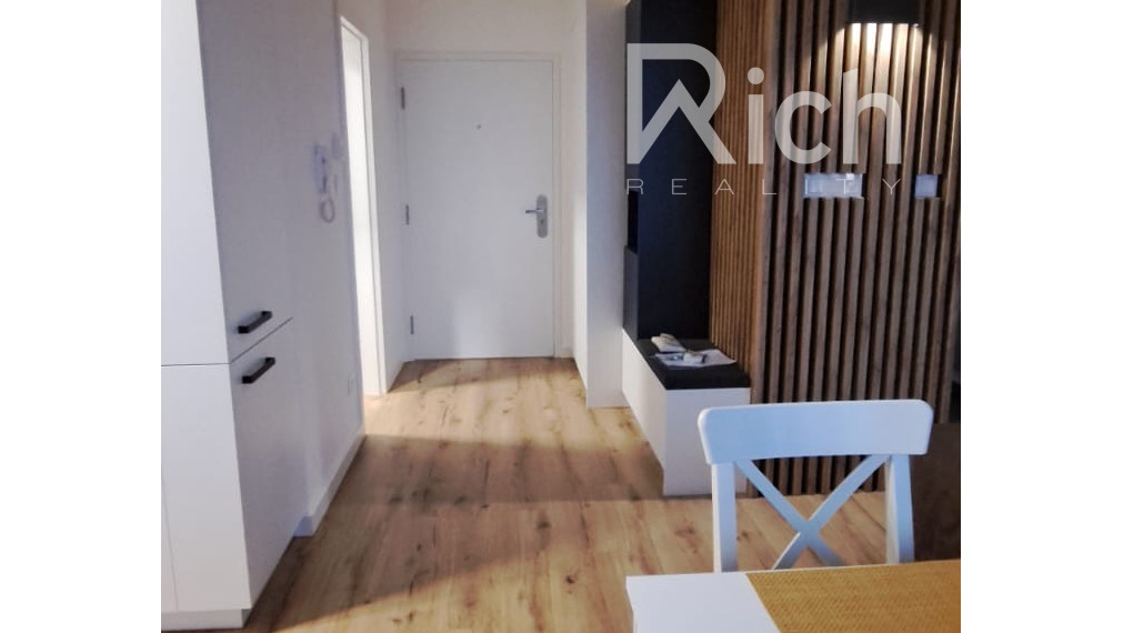 Veľký 36 m2 a zariadený 1 izb.byt s balkónom v novostavbe