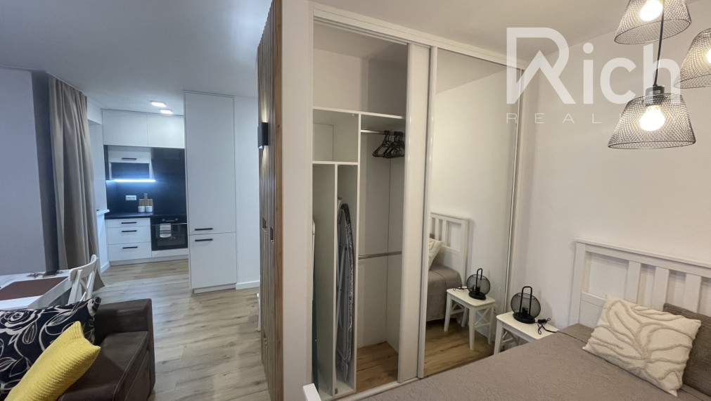 Veľký 36 m2 a zariadený 1 izb.byt s balkónom v novostavbe