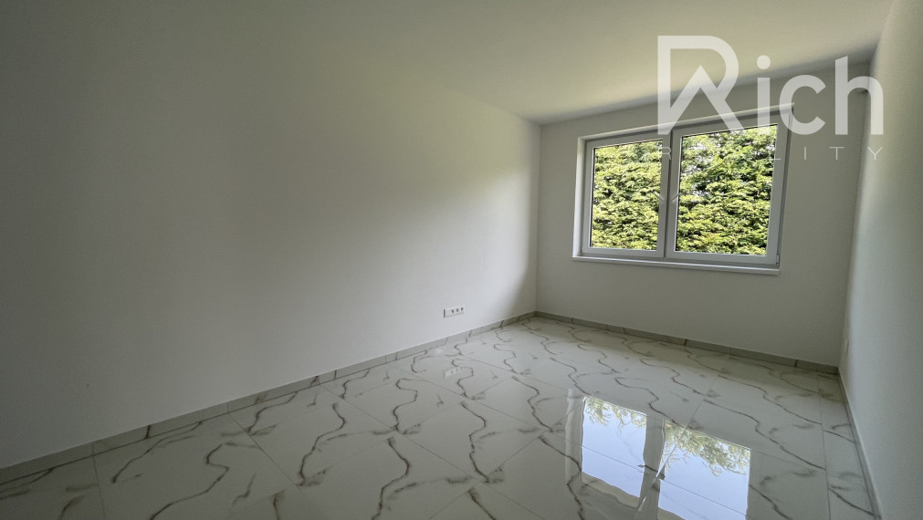 Prenájom novostavby 4 izb.bytu v novostavbe RD vo Zvončíne