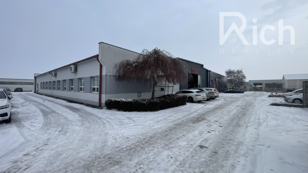 Výrobno - skladová hala s kanceláriami pri severnom obchvate mesta Trnava