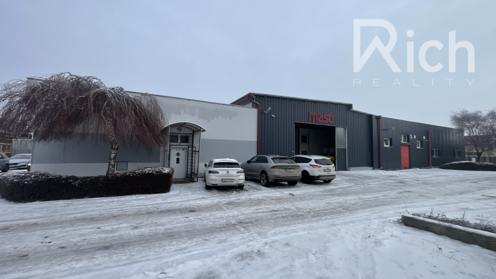 Výrobno - skladová hala s kanceláriami pri severnom obchvate mesta Trnava