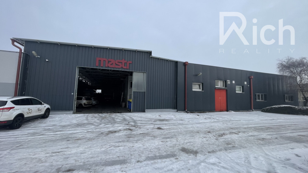 Výrobno - skladová hala s kanceláriami pri severnom obchvate mesta Trnava