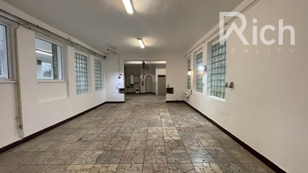 Výrobno - skladový objekt v priemyselnej zóne na Coburgovej ulici v Trnave