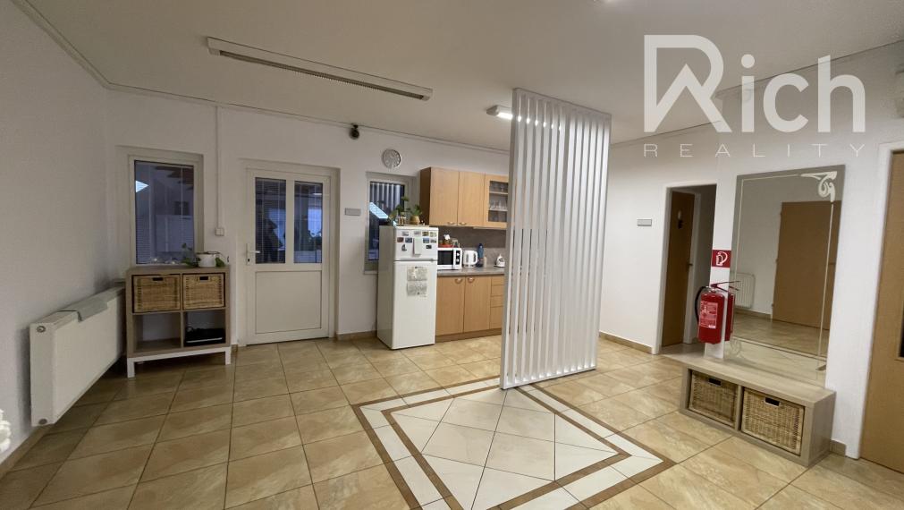 Výrobno - skladový objekt v priemyselnej zóne na Coburgovej ulici v Trnave