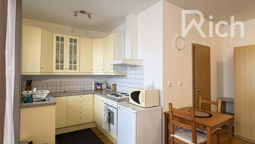 Na prenájom, 1 izb. byt s balkónom Ondavská ulica, Ružinov