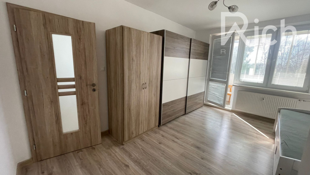 Na prenájom, 3 izbový byt po kompletnej rekonštrukcii s balkónom, Nerudova ulica