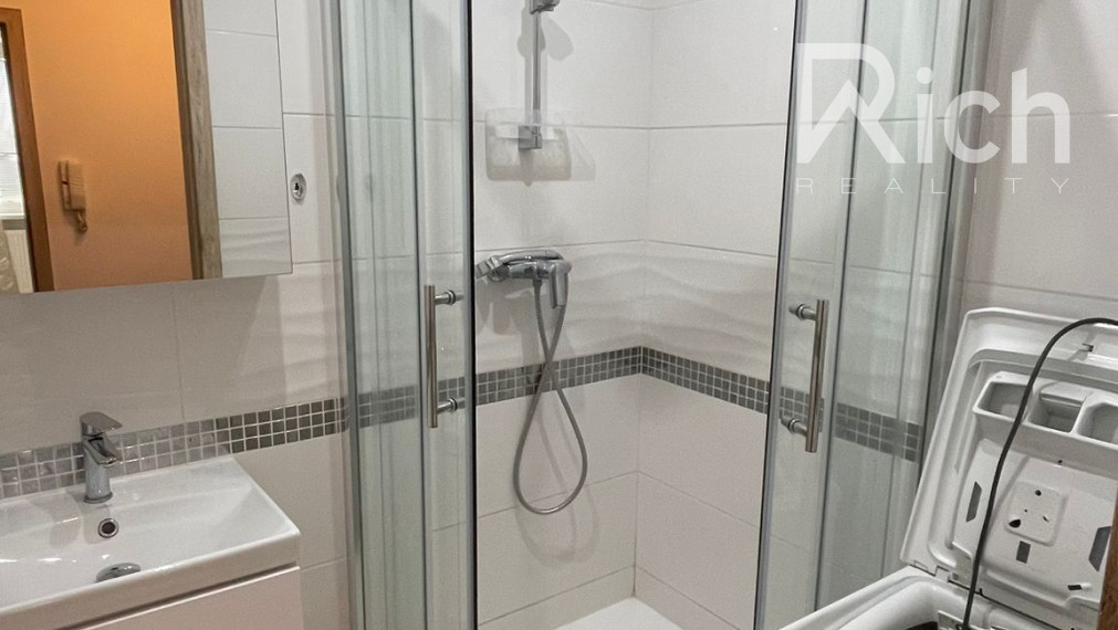 Na prenájom, 3 izbový byt po kompletnej rekonštrukcii s balkónom, Nerudova ulica