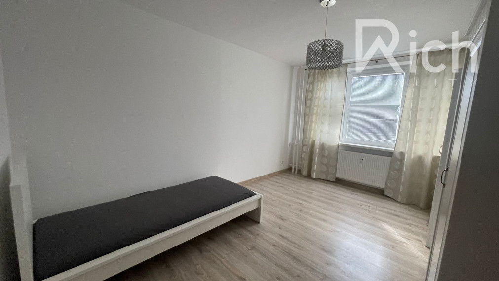 Na prenájom, 3 izbový byt po kompletnej rekonštrukcii s balkónom, Nerudova ulica