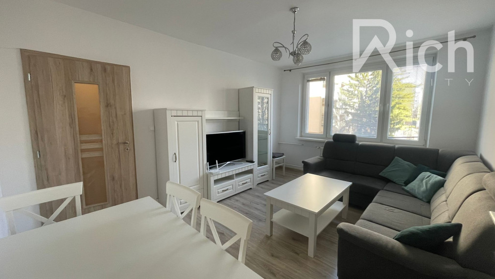 Na prenájom, 3 izbový byt po kompletnej rekonštrukcii s balkónom, Nerudova ulica