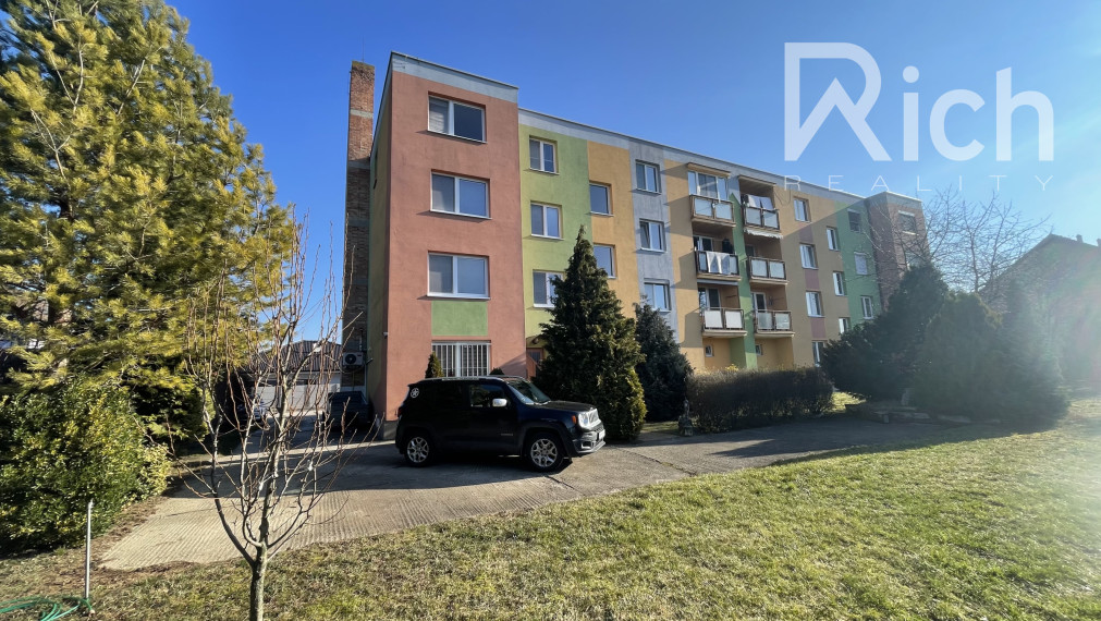 Ideálne a dostupné rodinné bývanie pri Trnave – 3 izbový byt v Špačinciach