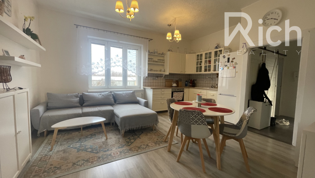 3 izb.byt so záhradkou, chatkou a vlastným parkovaním