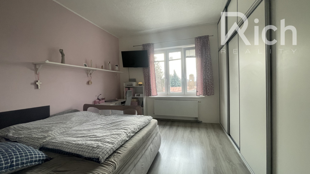 3 izb.byt so záhradkou, chatkou a vlastným parkovaním