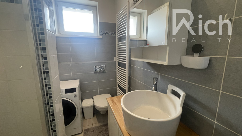 3 izb.byt so záhradkou, chatkou a vlastným parkovaním