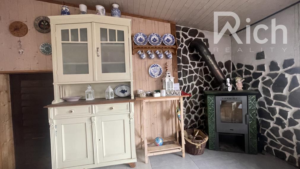 3 izb.byt so záhradkou, chatkou a vlastným parkovaním