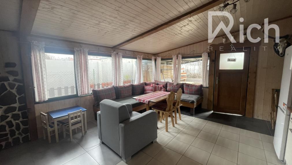 3 izb.byt so záhradkou, chatkou a vlastným parkovaním