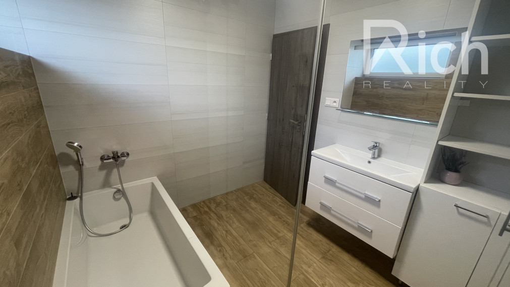 Na prenájom 4 izbový bungalov v Trnave - Kamenný mlyn.