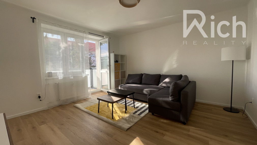 Na prenájom, 2 izbový byt s balkónom na Študentskej ul. v blízkosti centra mesta.