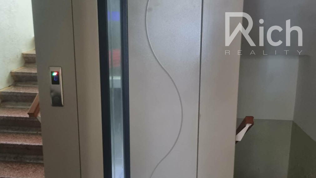 Na prenájom, veľký 1 izbový byt v blízkosti stanice na Lomonosovovej ulici