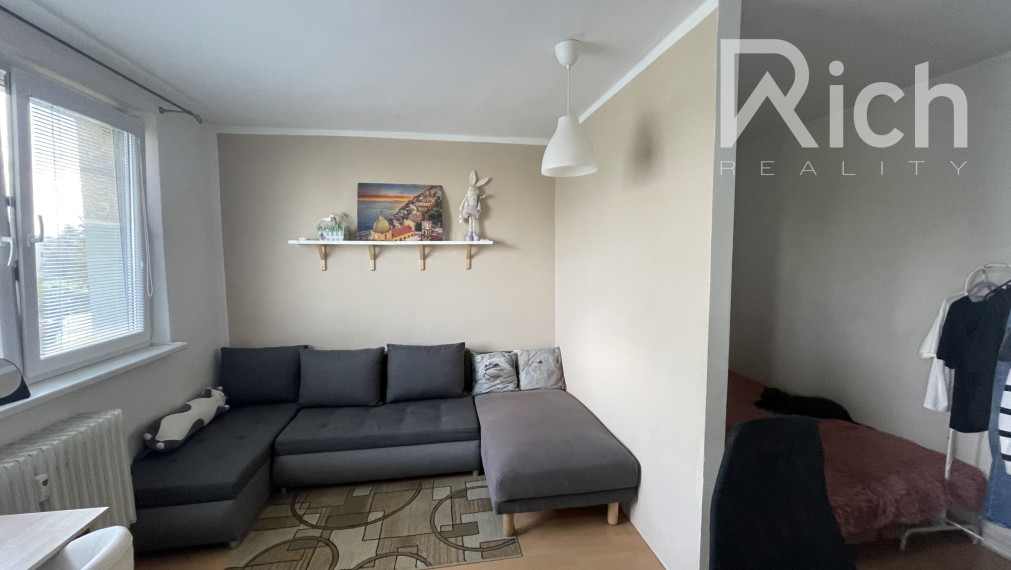 Výborne dispozične riešený 2-izbový byt s balkónom v Modre