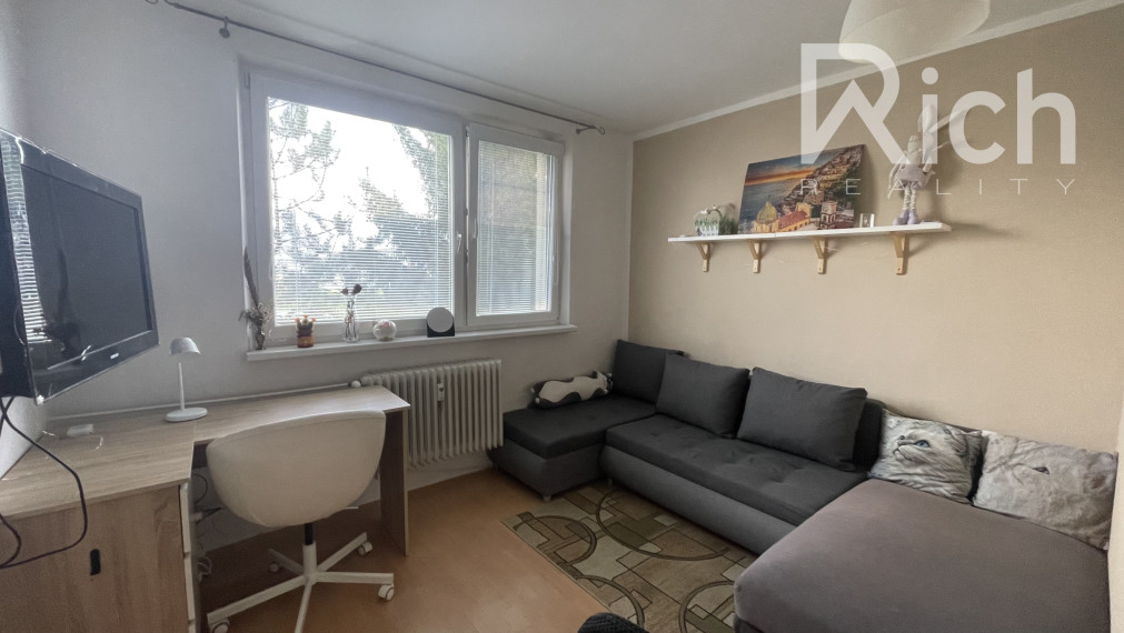 Výborne dispozične riešený 2-izbový byt s balkónom v Modre