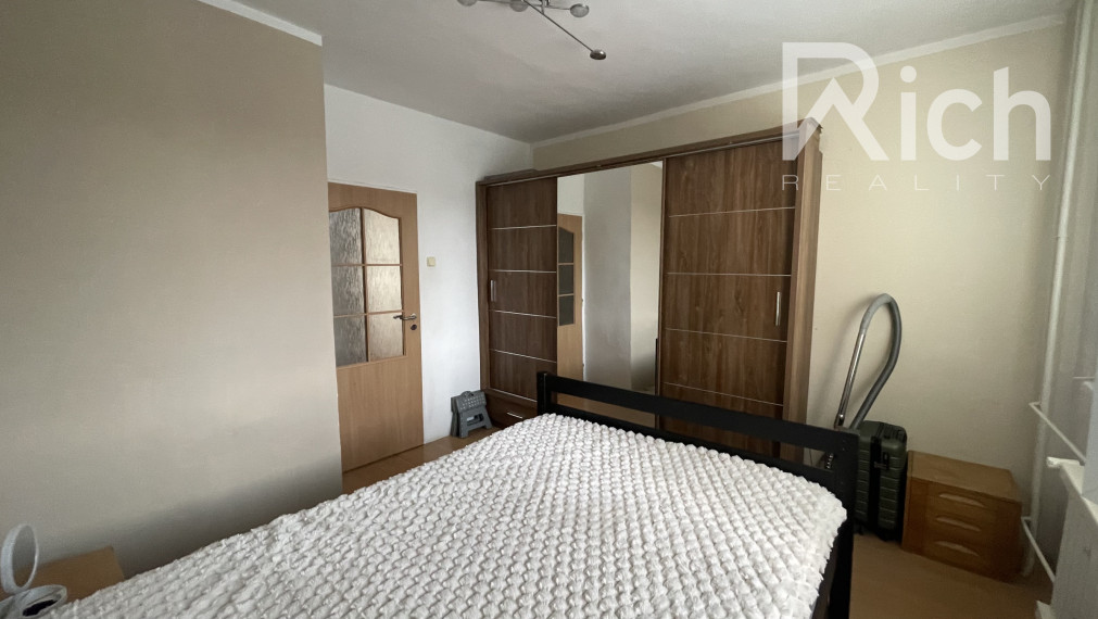 Výborne dispozične riešený 2-izbový byt s balkónom v Modre