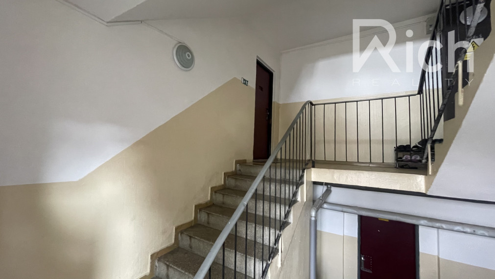 Výborne dispozične riešený 2-izbový byt s balkónom v Modre