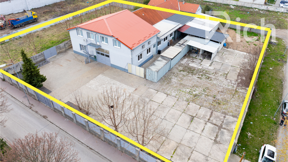 Výrobno - skladový objekt v priemyselnej zóne na Coburgovej ulici v Trnave