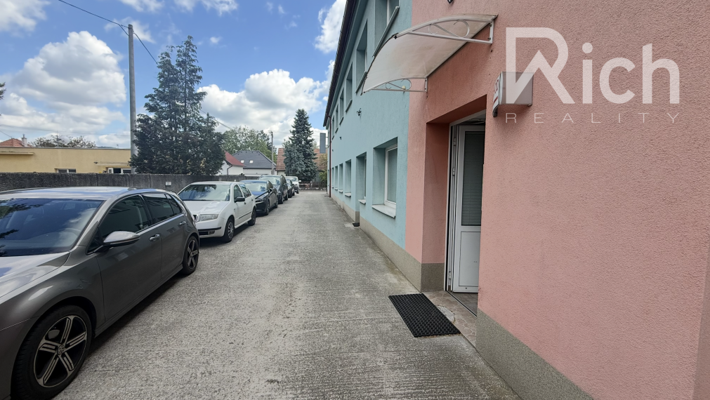 Priestranné kancelárske priestory vo vyhľadávanej lokailite Nitra - Staré Mesto