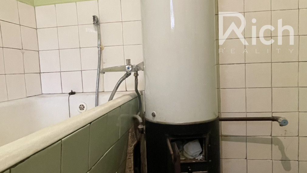 Čarovná chalupa s pekným pozemkom v objatí Malých Karpát
