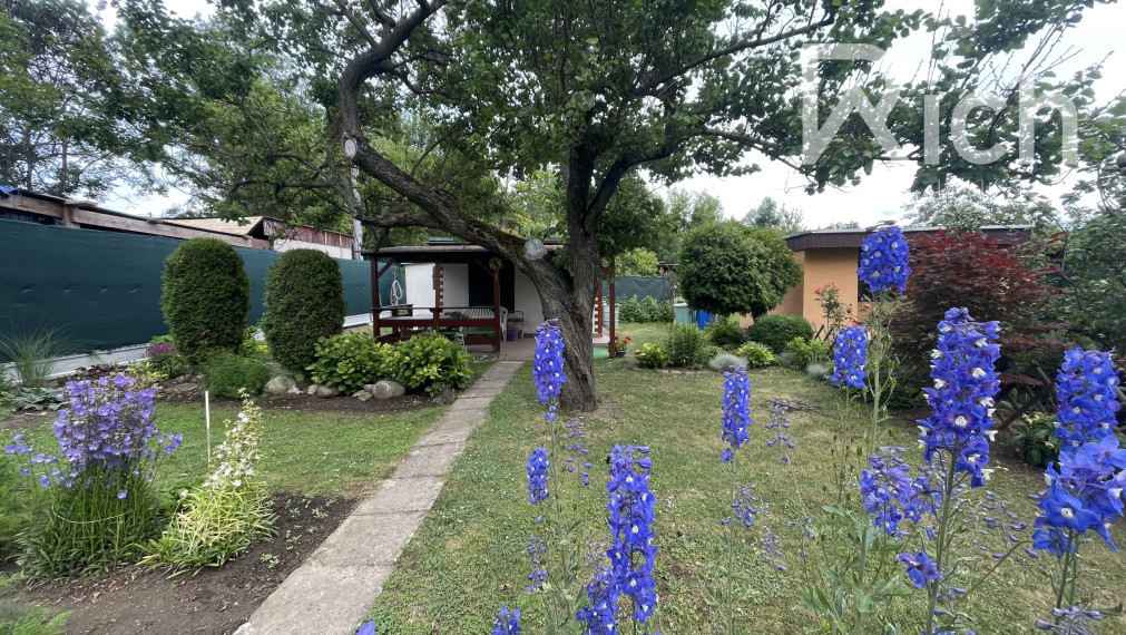 Oáza pokoja na záhradke s útulnou chatkou v Kamennom mlyne