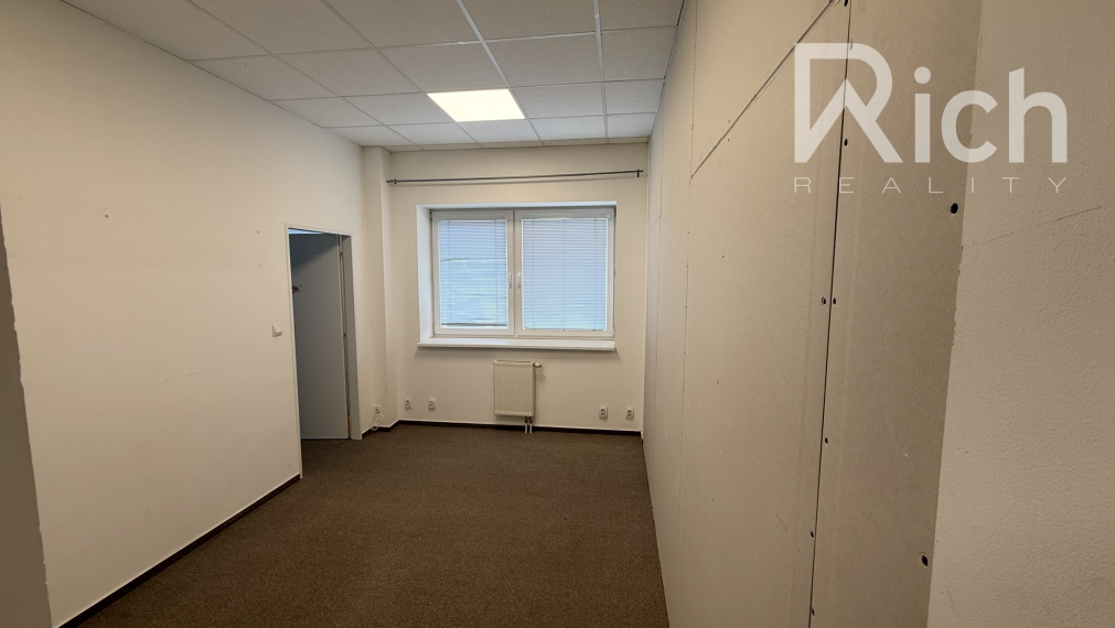 Flexibilné komerčné priestory na prenájom Nitra